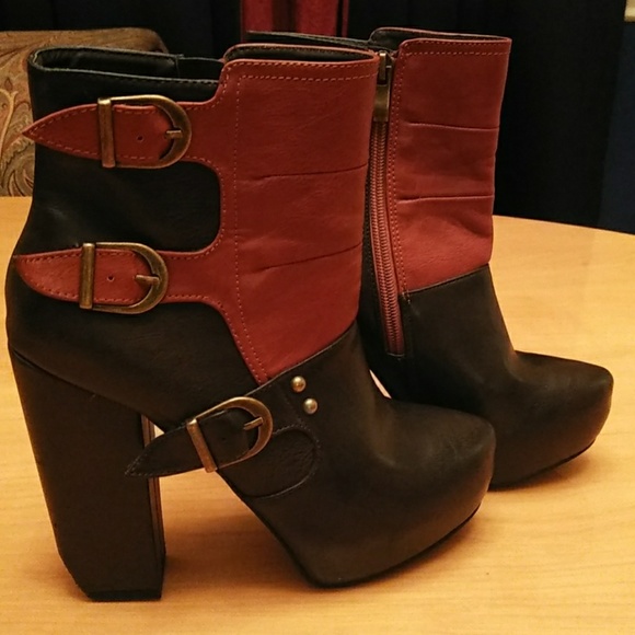 Boots - Picture 1 of 3